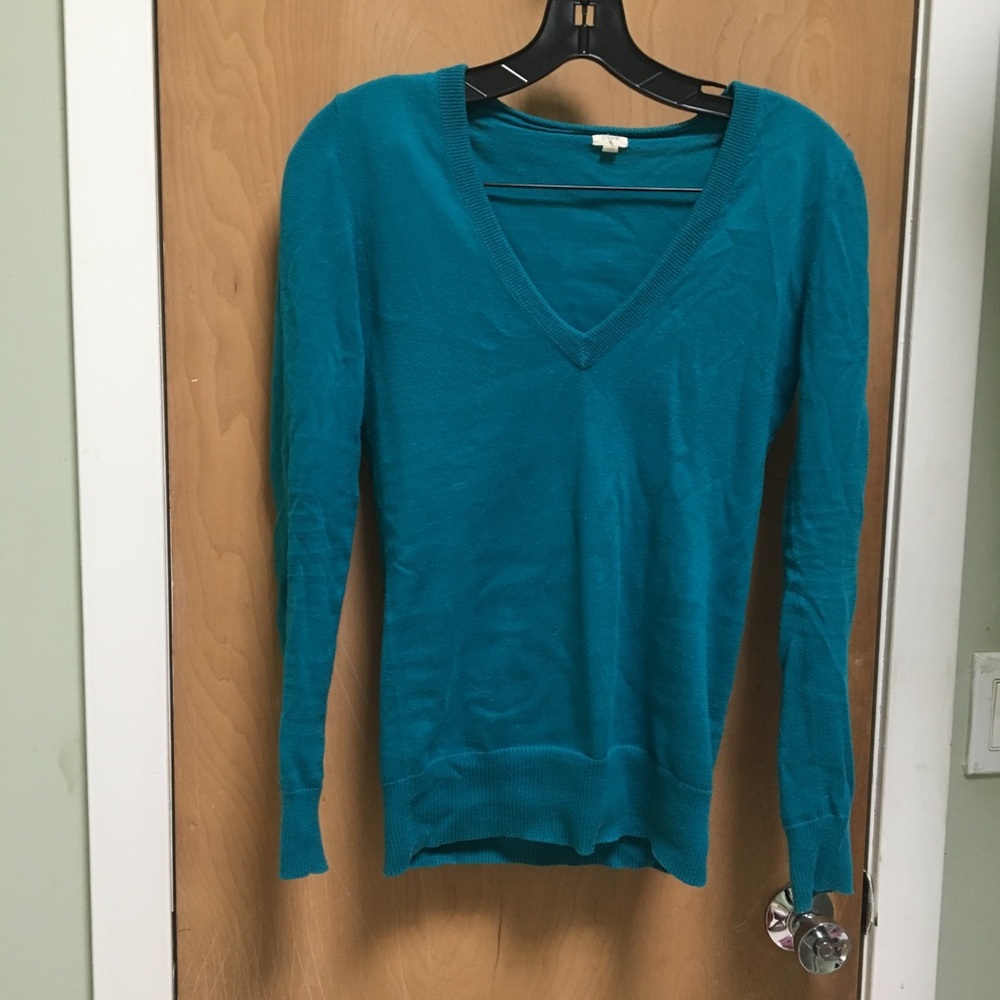J. Crew V neck sweater!!